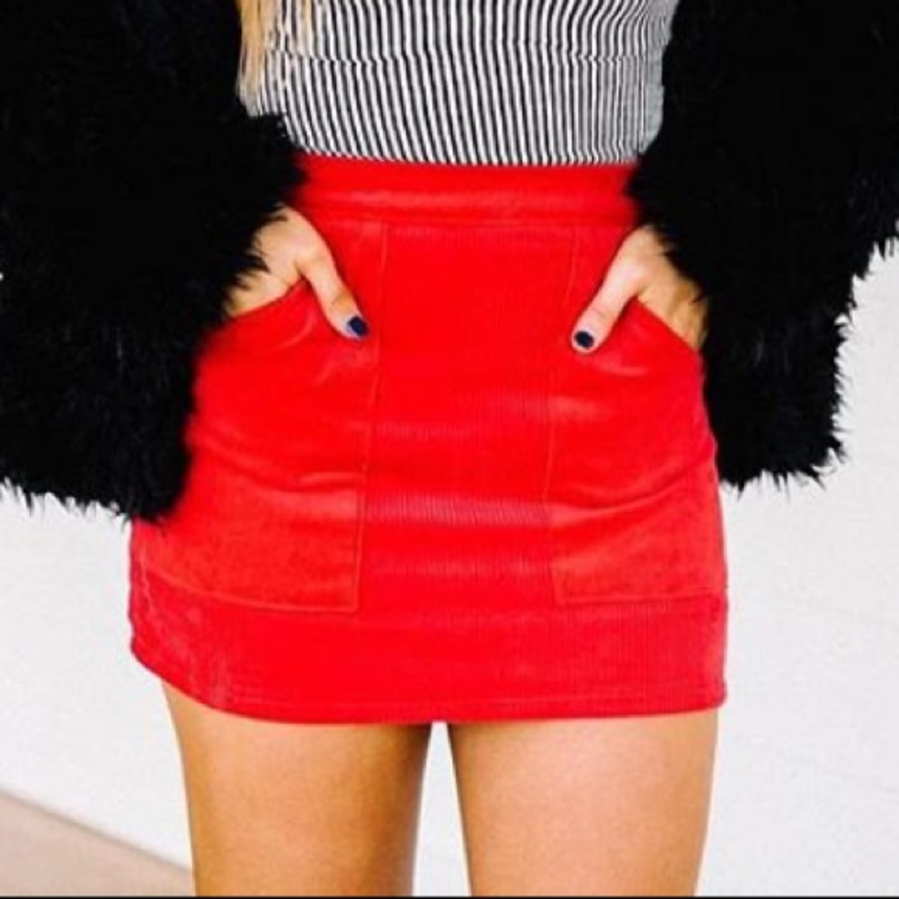 Thesethree boutique skirt